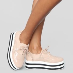 NIB Fashion Nova JAMIEA 1 Oxford Platform Shoe